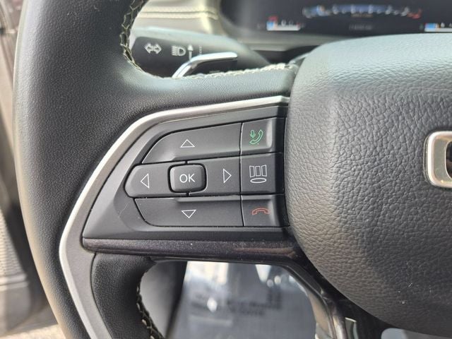 2023 Jeep Grand Cherokee Laredo 4x4