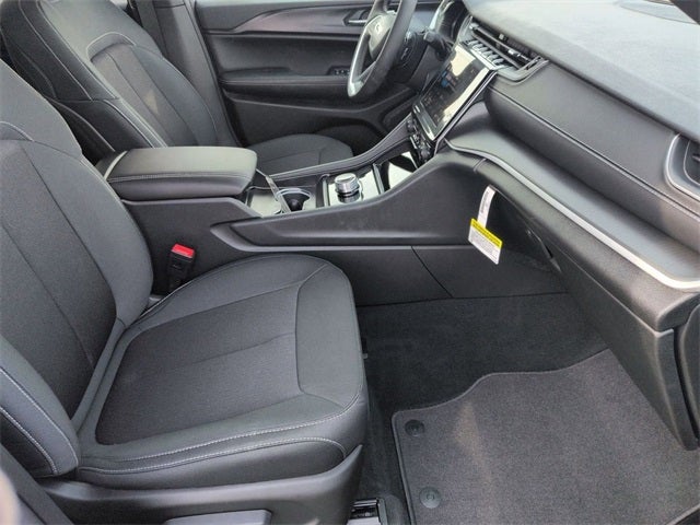 2026 Jeep Grand Cherokee GRAND CHEROKEE LAREDO X 4X4