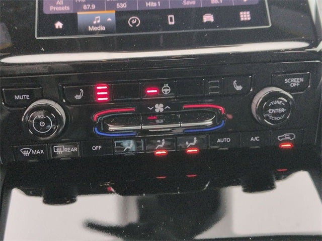 2026 Jeep Grand Cherokee GRAND CHEROKEE LAREDO X 4X4