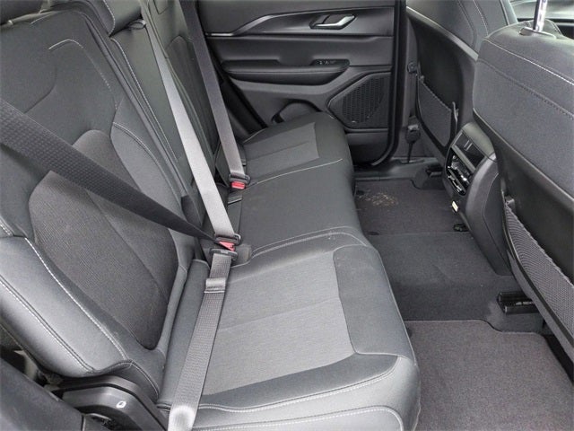 2026 Jeep Grand Cherokee GRAND CHEROKEE LAREDO X 4X4