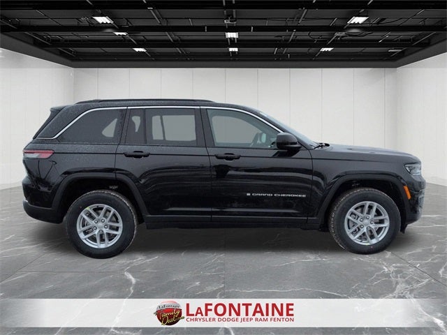 2026 Jeep Grand Cherokee GRAND CHEROKEE LAREDO X 4X4