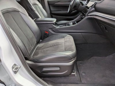 2025 Jeep Grand Cherokee Altitude 4x4