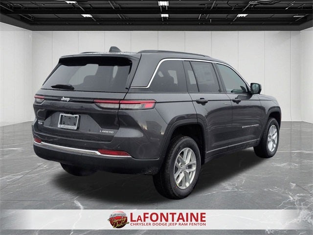 2026 Jeep Grand Cherokee GRAND CHEROKEE LAREDO X 4X4