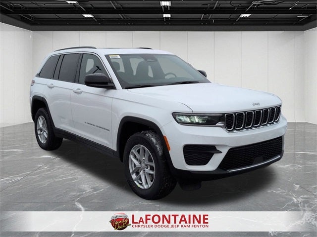 2026 Jeep Grand Cherokee GRAND CHEROKEE LAREDO X 4X4