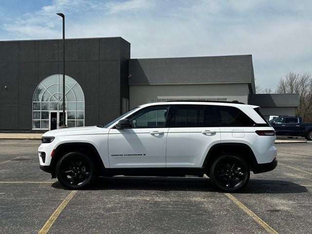 2024 Jeep Grand Cherokee Altitude