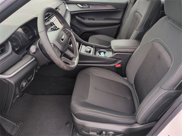 2026 Jeep Grand Cherokee GRAND CHEROKEE LAREDO X 4X4