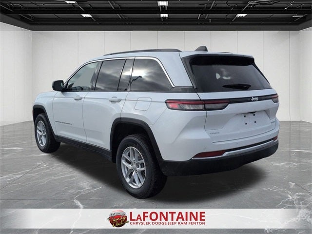 2026 Jeep Grand Cherokee GRAND CHEROKEE LAREDO X 4X4
