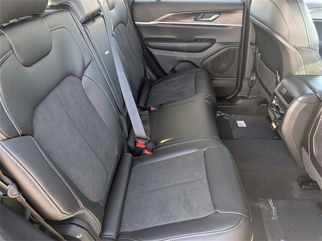 2026 Jeep Grand Cherokee GRAND CHEROKEE ALTITUDE 4X4