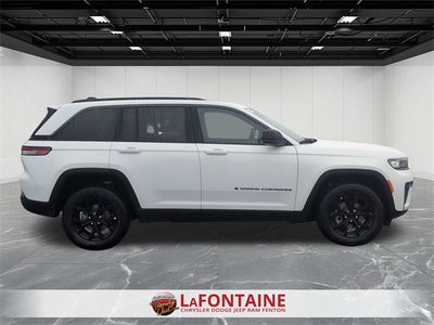 2026 Jeep Grand Cherokee GRAND CHEROKEE LAREDO ALTITUDE 4X4