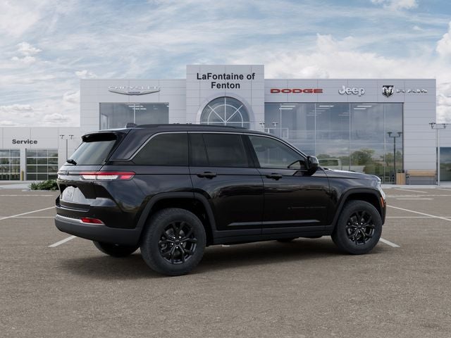 2026 Jeep Grand Cherokee Laredo Altitude