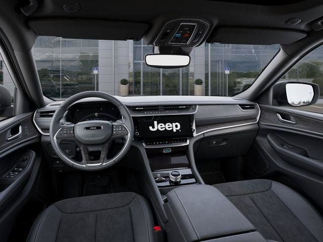 2026 Jeep Grand Cherokee Altitude