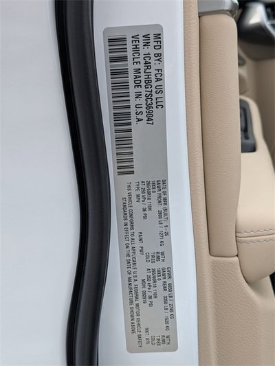 2025 Jeep Grand Cherokee GRAND CHEROKEE LIMITED 4X4