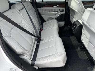 2023 Jeep Grand Cherokee Summit 4x4