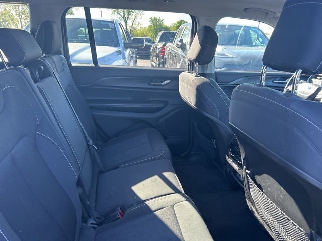 2024 Jeep Grand Cherokee L Laredo X 4x4