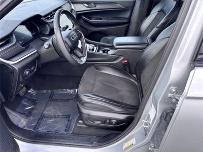 2024 Jeep Grand Cherokee L Altitude 4x4