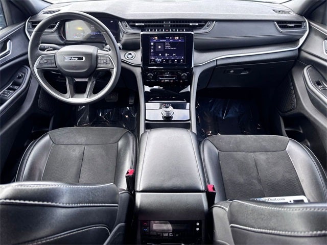 2024 Jeep Grand Cherokee L Altitude 4x4