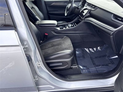 2024 Jeep Grand Cherokee L Altitude 4x4