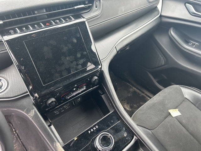 2024 Jeep Grand Cherokee L Altitude 4x4