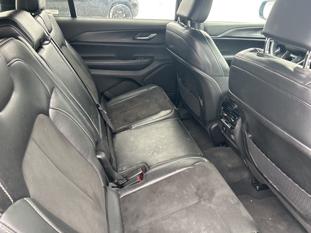 2024 Jeep Grand Cherokee L Altitude 4x4