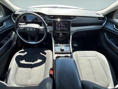 2024 Jeep Grand Cherokee L Laredo X 4x4