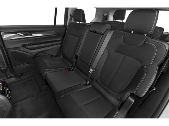 2023 Jeep Grand Cherokee L Laredo X 4x4