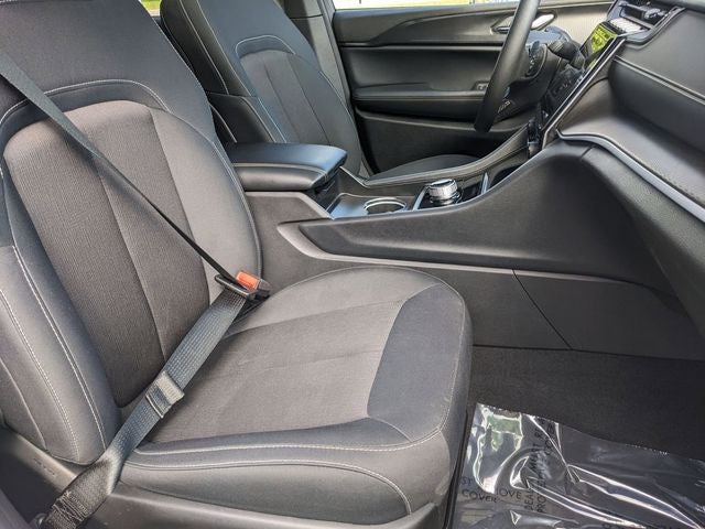 2024 Jeep Grand Cherokee L Laredo X 4x4