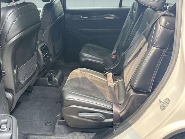 2023 Jeep Grand Cherokee L Altitude 4x4