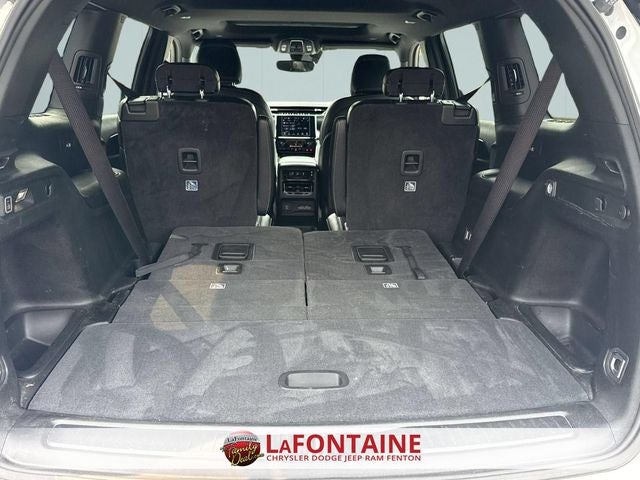 2023 Jeep Grand Cherokee L Altitude 4x4