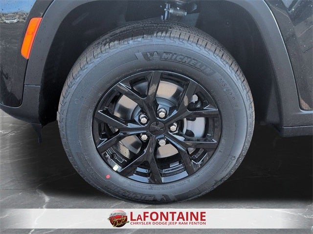 2026 Jeep Grand Cherokee L GRAND CHEROKEE L LAREDO ALTITUDE 4X4