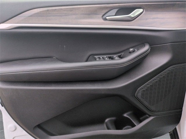 2026 Jeep Grand Cherokee L GRAND CHEROKEE L LAREDO ALTITUDE 4X4