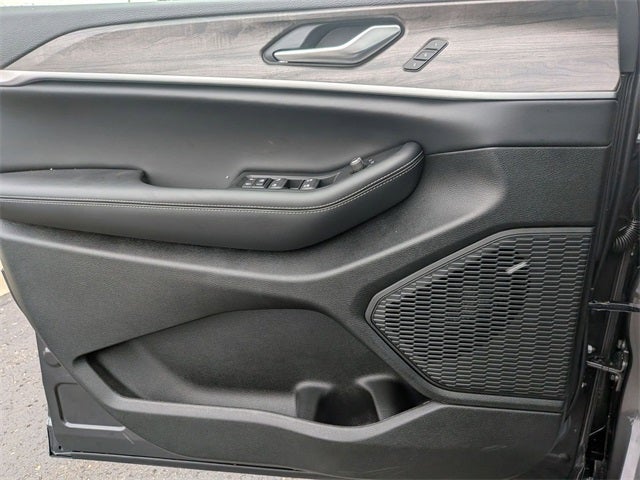 2025 Jeep Grand Cherokee L GRAND CHEROKEE L LIMITED 4X4