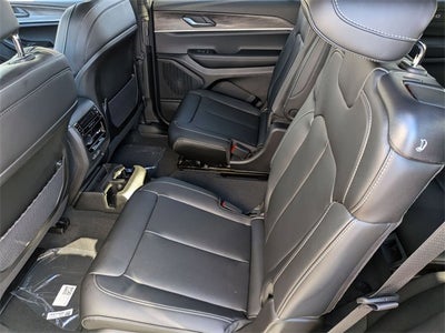 2025 Jeep Grand Cherokee L GRAND CHEROKEE L LIMITED 4X4