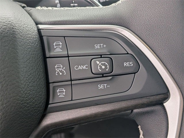 2025 Jeep Grand Cherokee L GRAND CHEROKEE L LIMITED 4X4