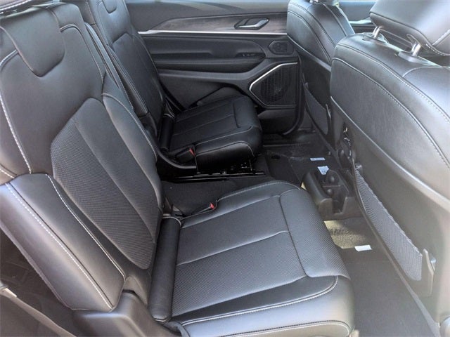 2026 Jeep Grand Cherokee GRAND CHEROKEE L LIMITED RESERVE 4X4