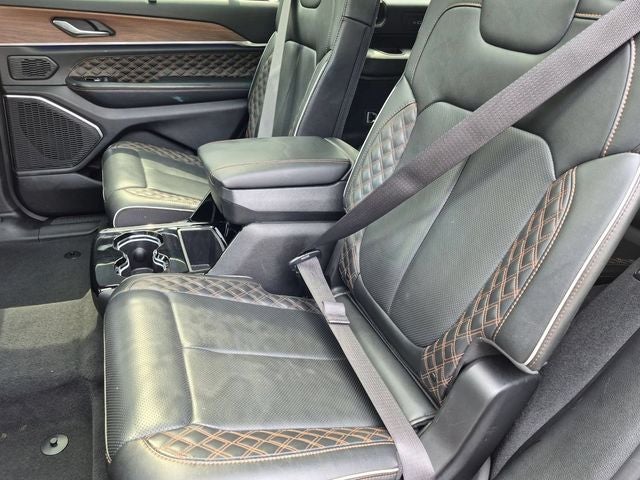 2023 Jeep Grand Cherokee L Summit 4x4