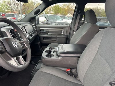 2024 RAM 1500 Classic Warlock Crew Cab 4x4 5'7' Box