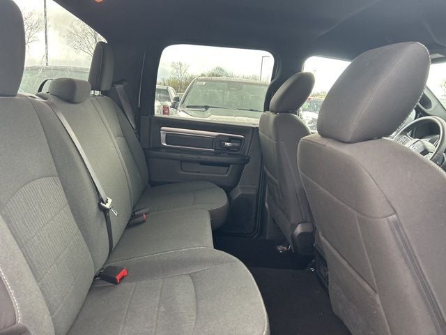 2024 RAM 1500 Classic Warlock Crew Cab 4x4 5'7' Box