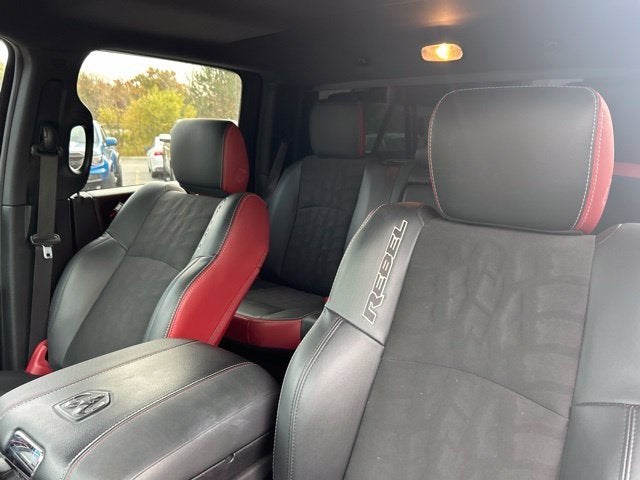 2017 RAM 1500 Rebel Crew Cab 4x4 5'7' Box