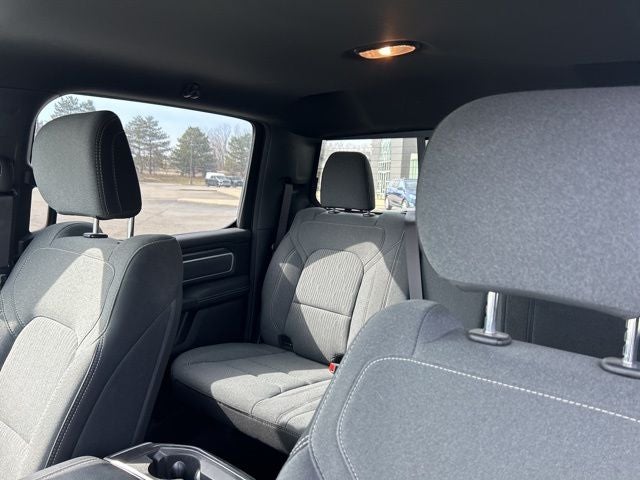 2021 RAM 1500 Big Horn Crew Cab 4x4 5'7' Box