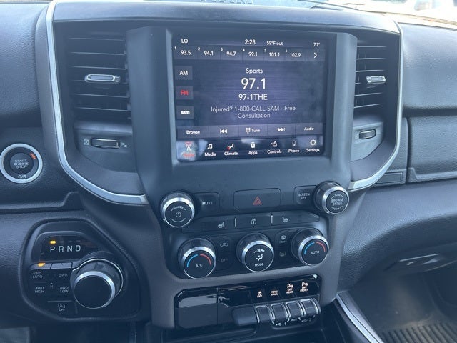 2020 RAM 1500 Big Horn Crew Cab 4x4 5'7' Box