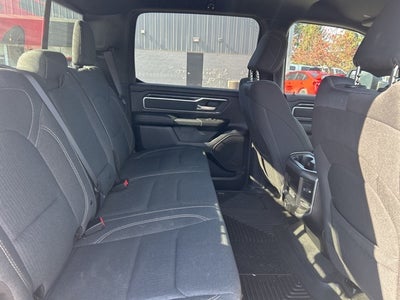 2020 RAM 1500 Big Horn Crew Cab 4x4 5'7' Box