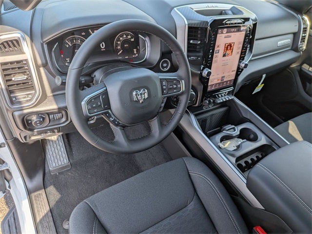 2025 RAM Ram 1500 RAM 1500 BIG HORN CREW CAB 4X4 5'7' BOX