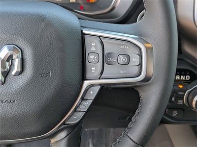 2025 RAM Ram 1500 RAM 1500 BIG HORN CREW CAB 4X4 5'7' BOX