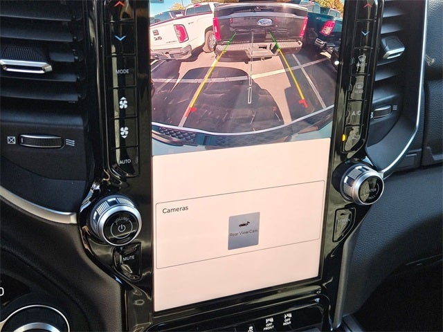 2025 RAM Ram 1500 RAM 1500 BIG HORN CREW CAB 4X4 5'7' BOX