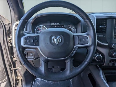 2020 RAM 1500 Big Horn Crew Cab 4x4 5'7' Box