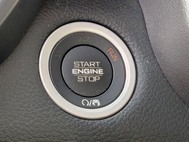 2020 RAM 1500 Big Horn Crew Cab 4x4 5'7' Box