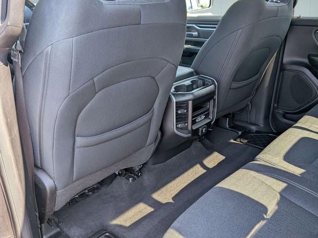 2020 RAM 1500 Big Horn Crew Cab 4x4 5'7' Box