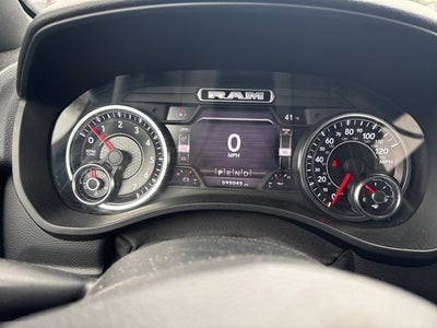 2020 RAM 1500 Big Horn Crew Cab 4x4 5'7' Box