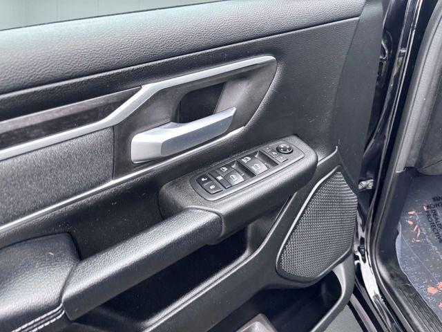 2020 RAM 1500 Big Horn Crew Cab 4x4 5'7' Box