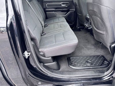 2020 RAM 1500 Big Horn Crew Cab 4x4 5'7' Box